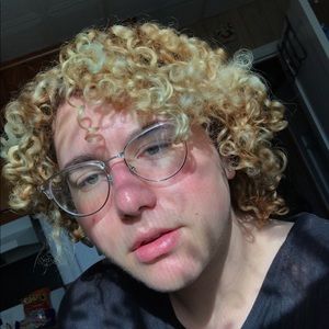 Meet your Posher, Christian